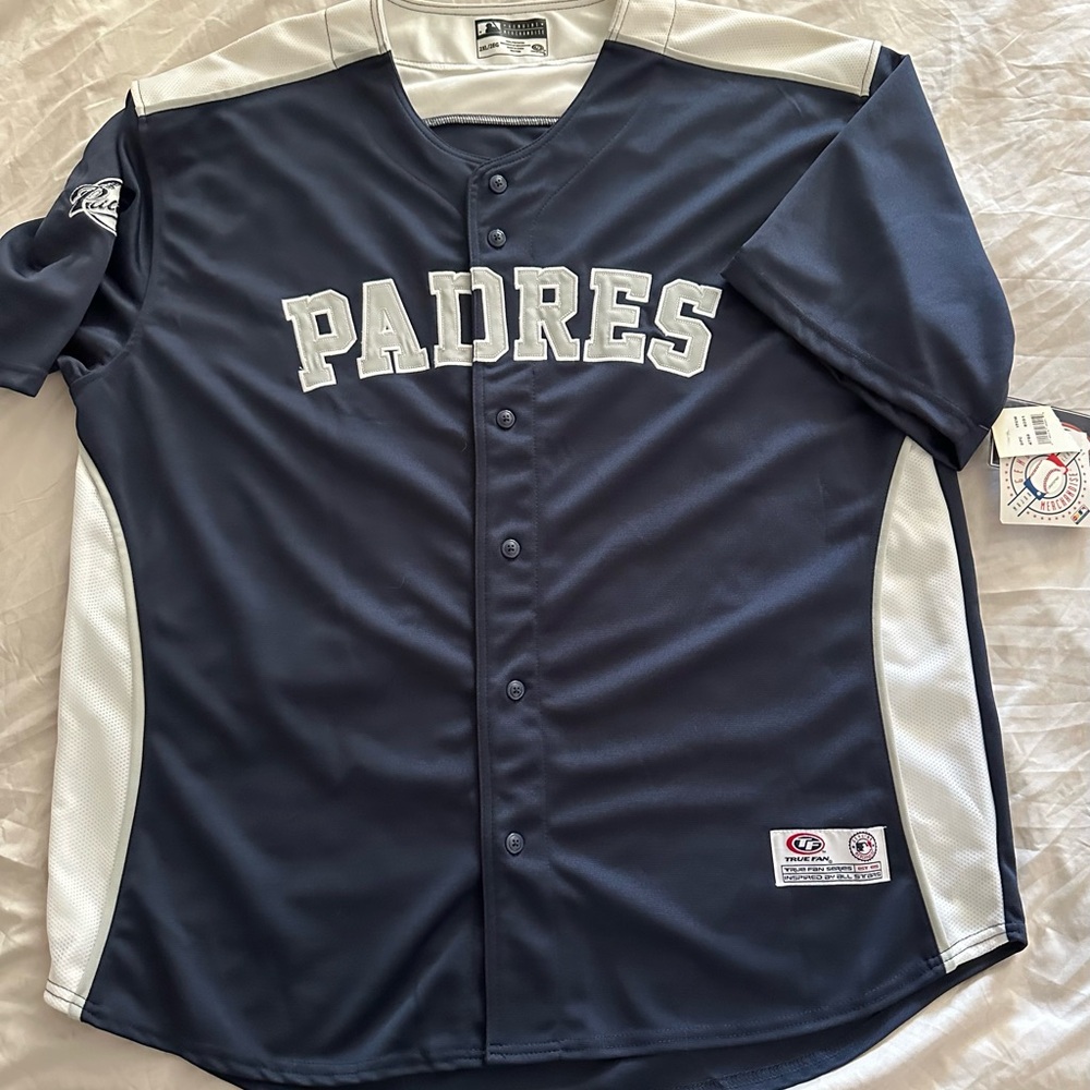 NWT Men’s Padres Genuine Merchandise True Fans Jersey